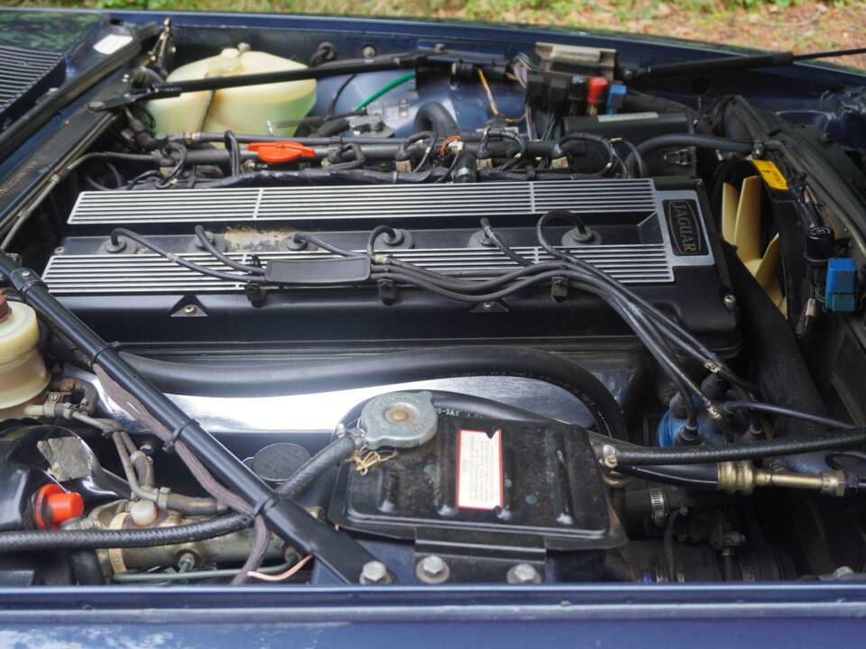 Image 20/22 of Jaguar XJ-S H.E. (1987)