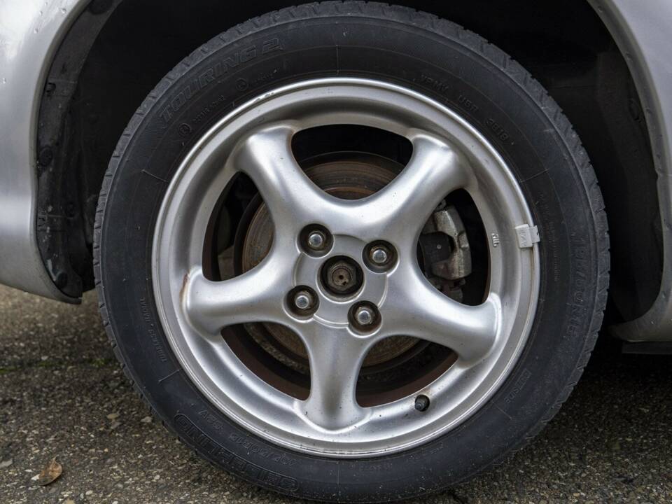 Imagen 7/22 de Mazda MX-5 1.6 (2001)