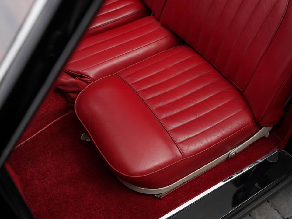 Image 20/50 of Jaguar XK 140 DHC (1956)