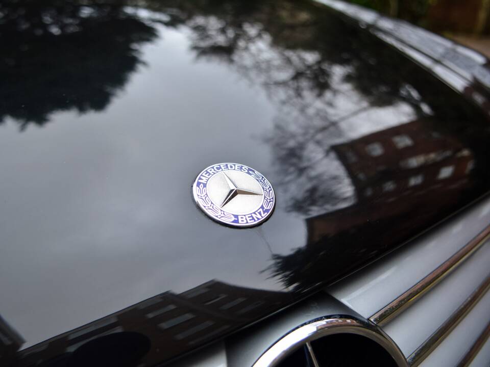 Image 28/46 de Mercedes-Benz CLK 500 (2004)