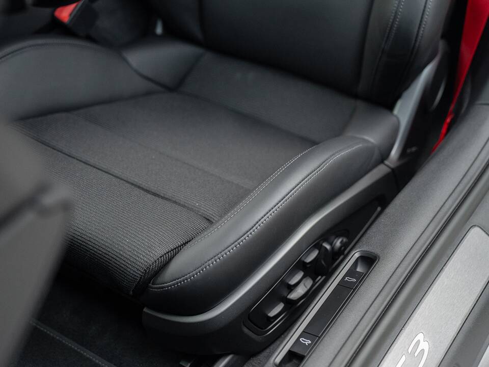 Afbeelding 30/40 van Porsche 911 GT3 (2021)