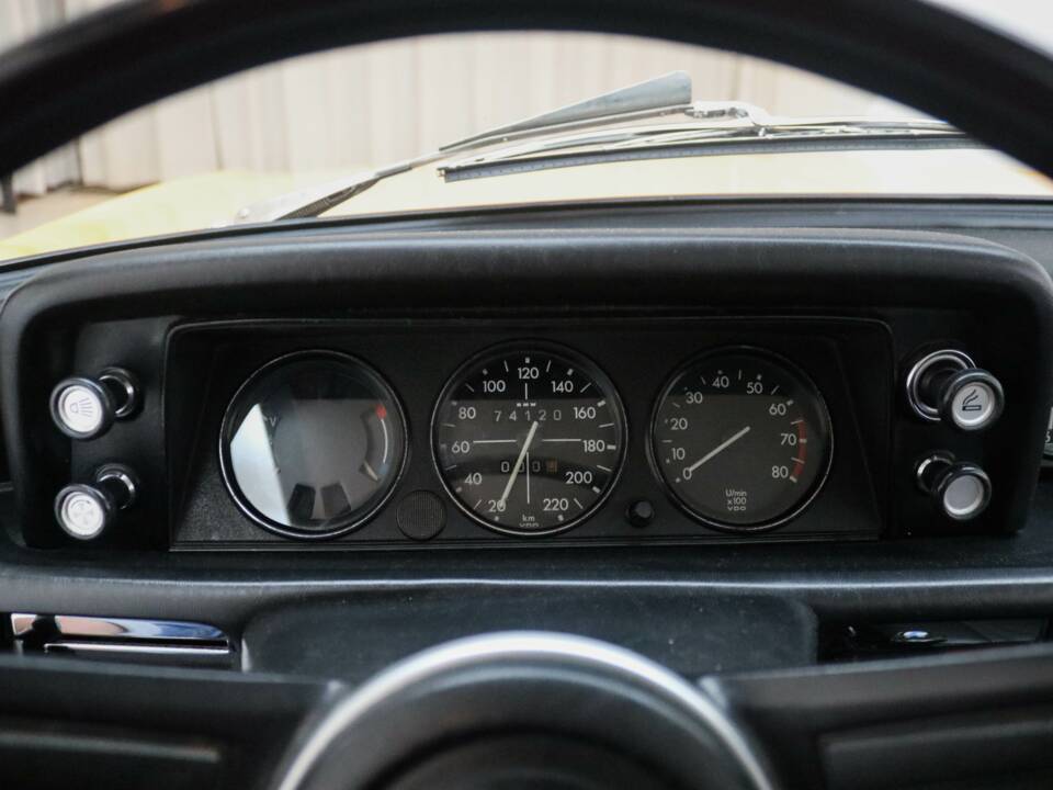 Bild 17/29 von BMW 2002 tii (1974)