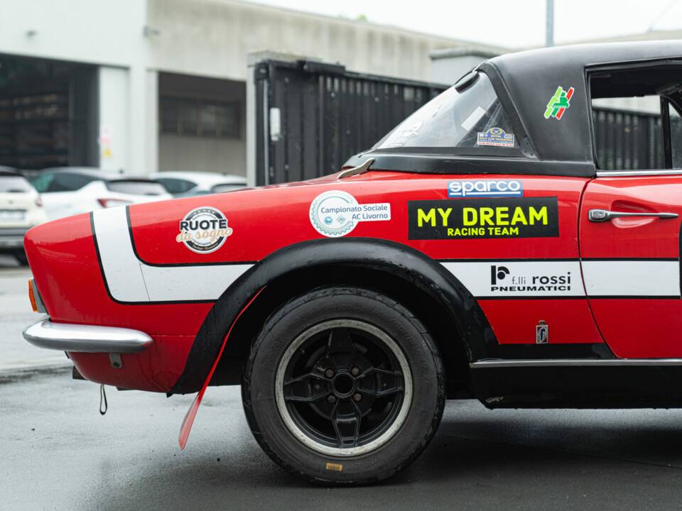 Imagen 28/50 de FIAT 124 Sport Coupe (1974)