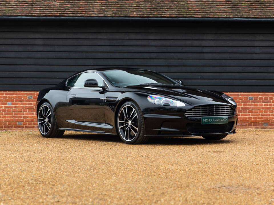 Immagine 64/98 di Aston Martin DBS (2010)