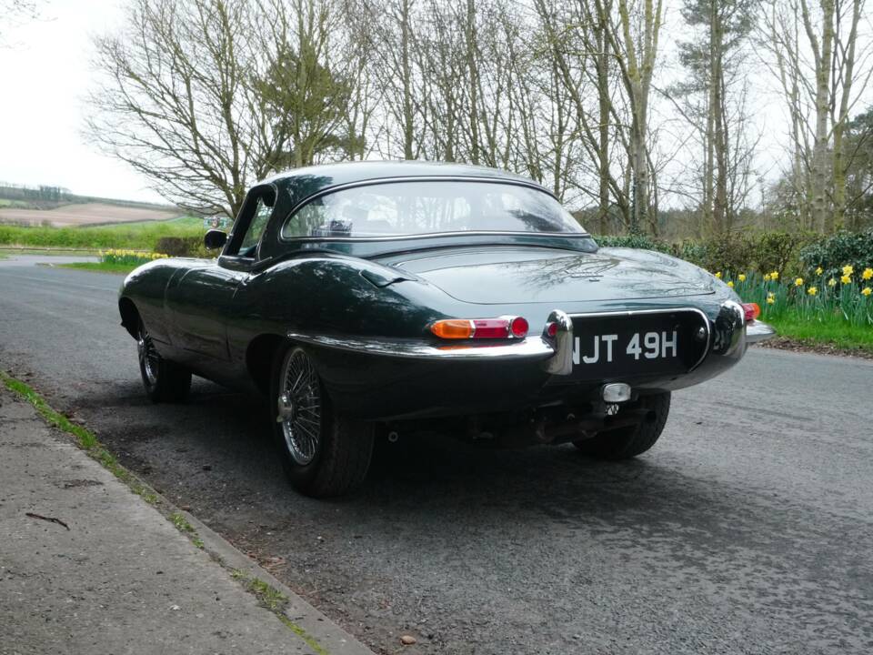 Afbeelding 4/25 van Jaguar E-Type (1970)