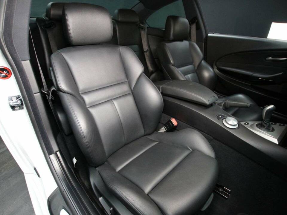 Afbeelding 30/50 van BMW M6 (2006)