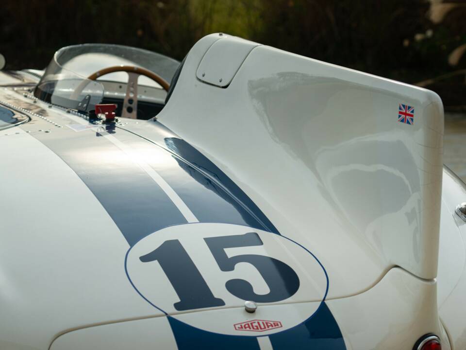 Bild 27/50 von Jaguar D-Type (1977)