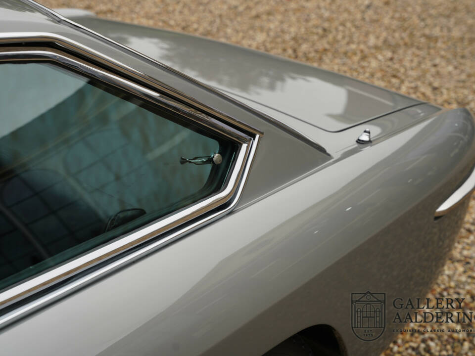 Image 33/50 of Lamborghini Islero 400 GT (2+2) (1969)