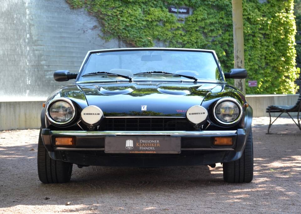 Immagine 4/26 di FIAT 124 Spider Volumex (1985)