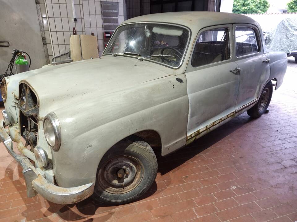 Image 1/21 of Mercedes-Benz 180 a (1958)