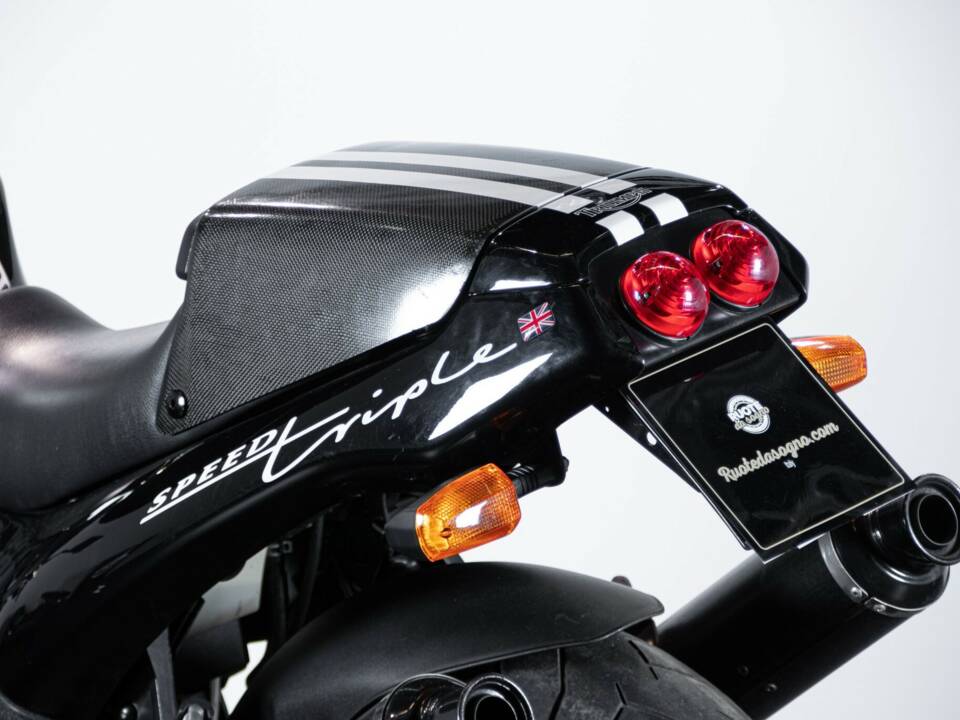 Bild 22/50 von Triumph Speed Triple (1995)