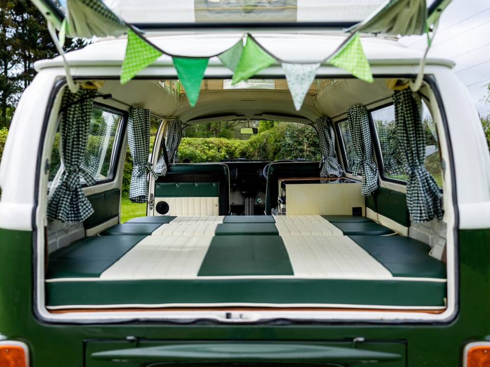 Image 39/50 of Volkswagen T2 Brasil Camper (1972)