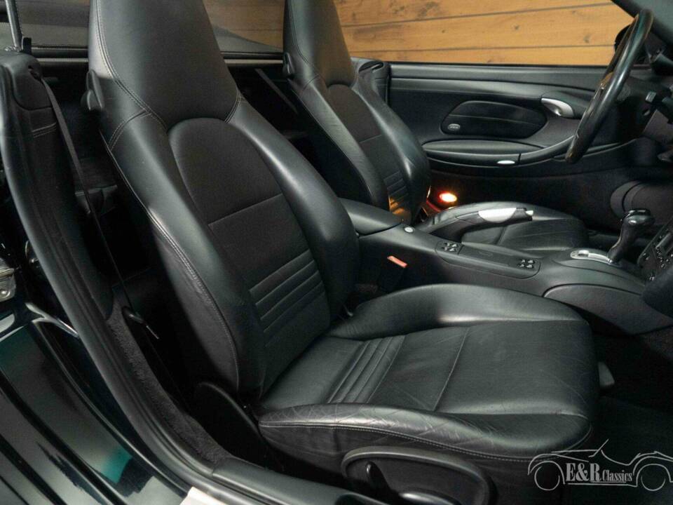 Imagen 7/19 de Porsche 911 Carrera (2001)