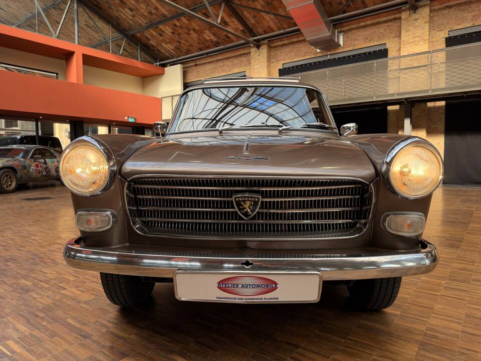 Image 4/40 of Peugeot 404 Break (1965)
