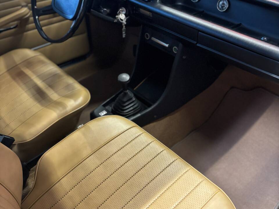 Bild 17/28 von BMW 1802 (1973)