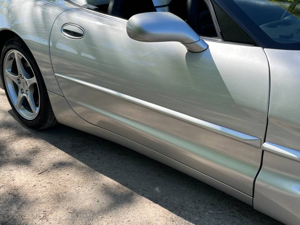 Image 36/50 of Chevrolet Corvette (2001)