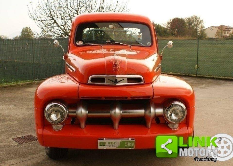 Image 6/10 of Ford F-1 (1951)