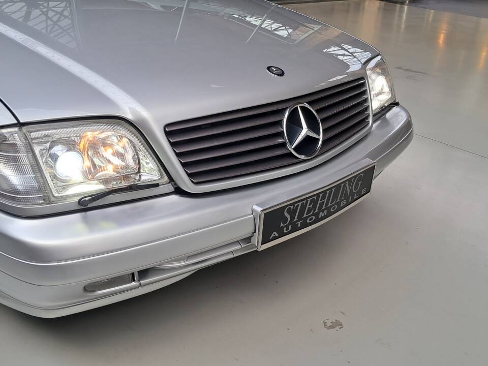 Bild 13/41 von Mercedes-Benz SL 320 (1998)
