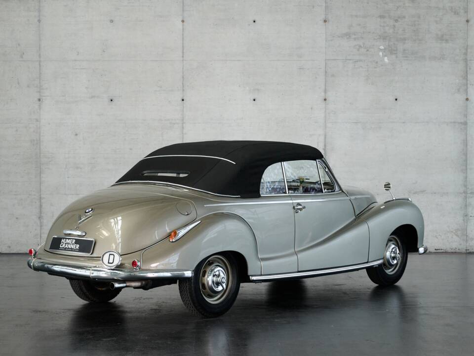 Immagine 37/50 di BMW 502 Baur (1955)