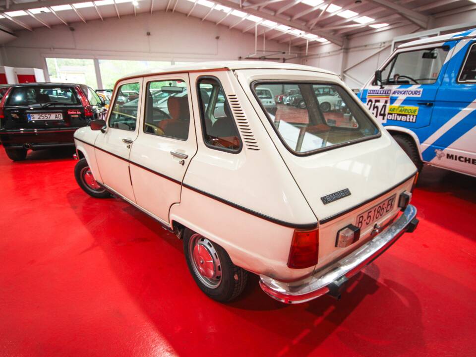 Afbeelding 2/16 van Renault R 6 GTL (1980)