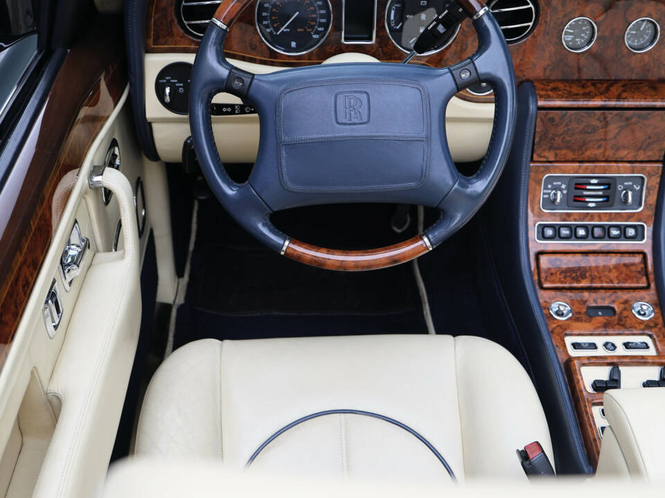 Bild 32/52 von Rolls-Royce Corniche V (2000)