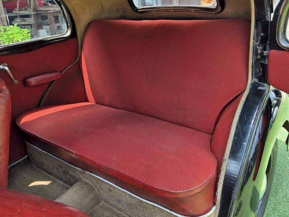Image 26/47 of FIAT 1100 E (1952)