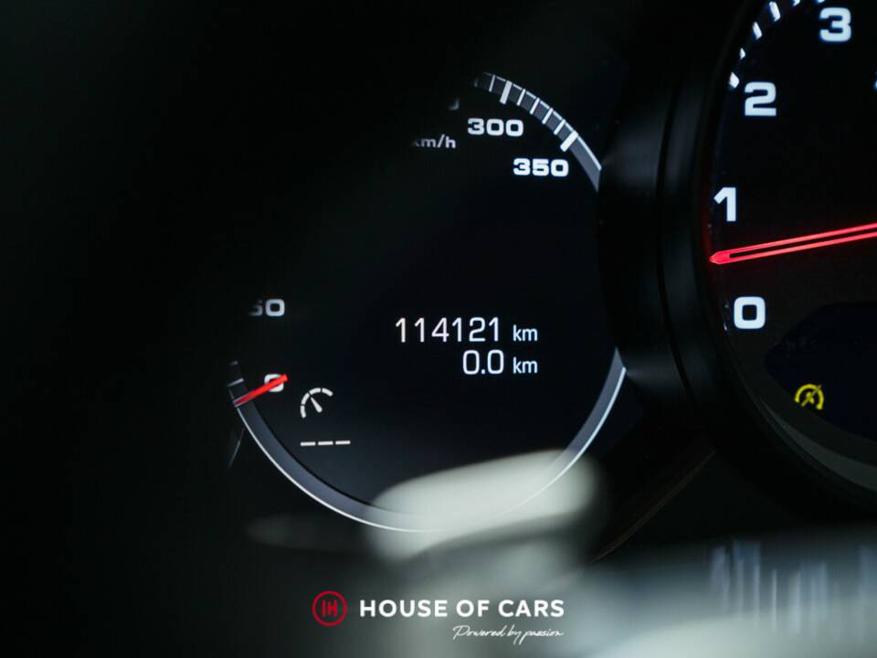 Image 23/24 of Porsche Panamera Turbo (2018)