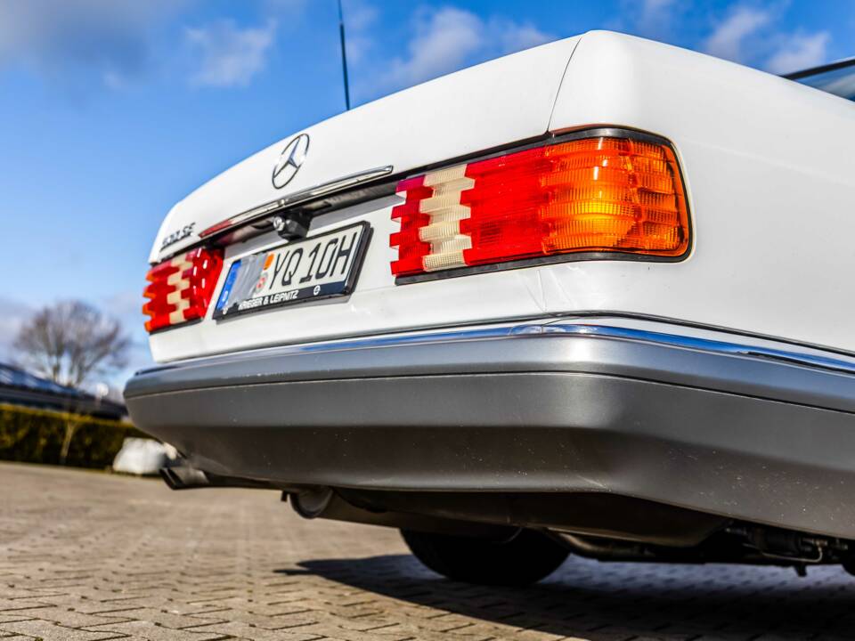 Image 13/175 of Mercedes-Benz 420 SE (1986)