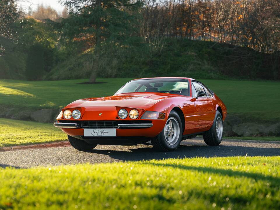 Image 4/74 of Ferrari 365 GTB/4 Daytona (1971)