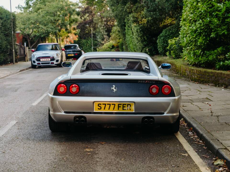 Bild 48/50 von Ferrari F 355 GTS (1998)