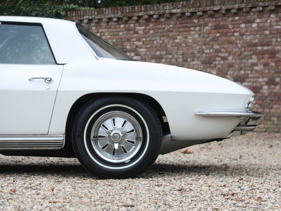 Imagen 28/50 de Chevrolet Corvette Sting Ray Convertible (1964)