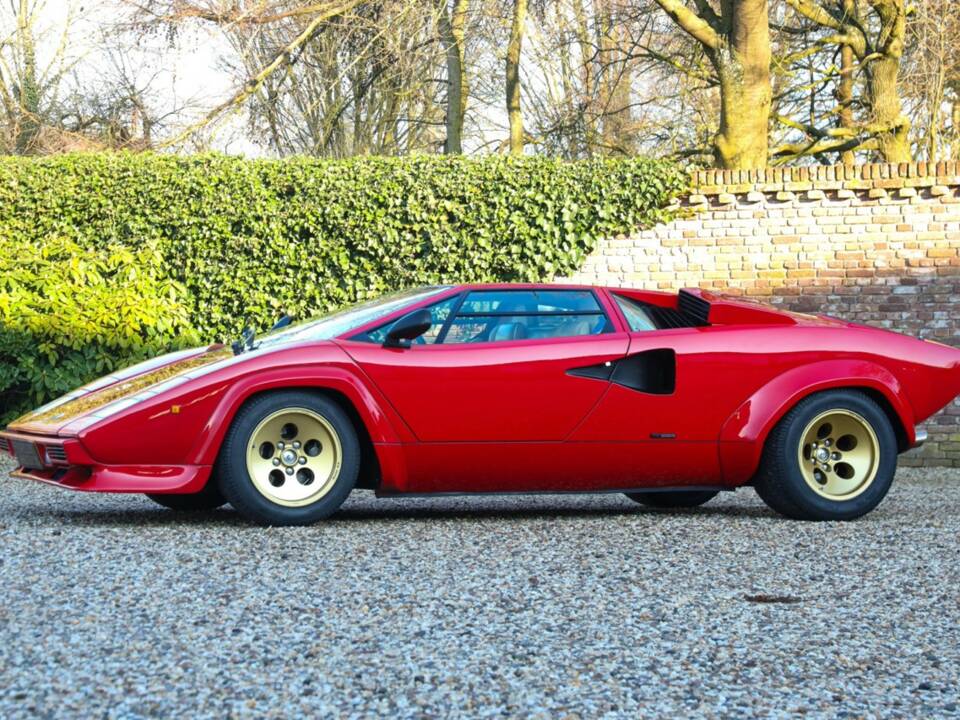 Image 32/50 de Lamborghini Countach LP 5000 S QV (1987)
