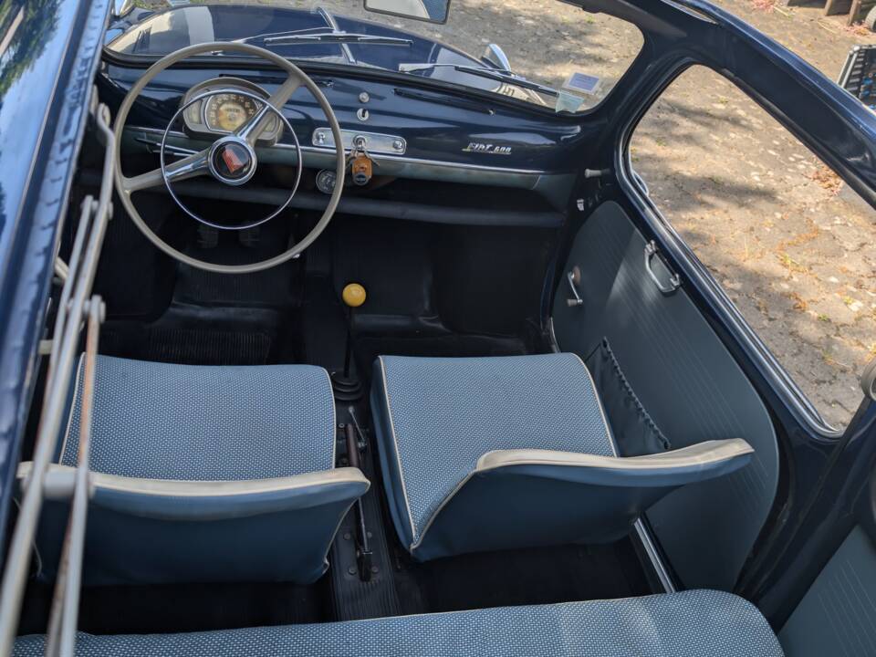 Image 8/11 of FIAT 600 (1958)