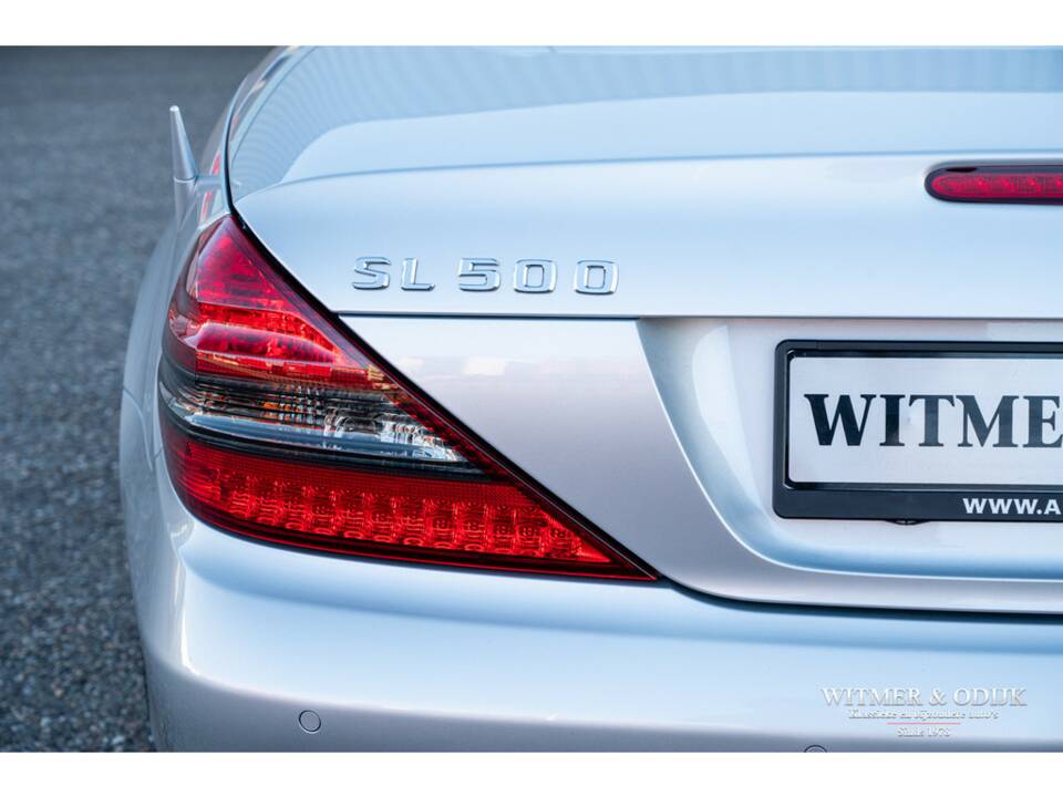Imagen 25/36 de Mercedes-Benz SL 500 (2011)