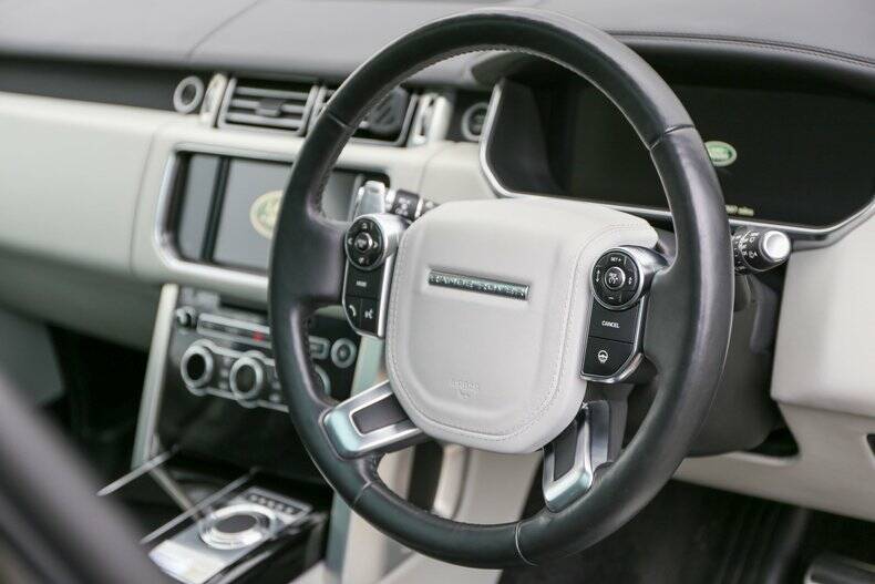 Imagen 10/50 de Land Rover Range Rover Autobiography SDV8 (2015)