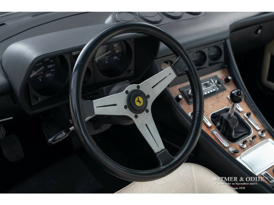Immagine 13/33 di Ferrari 400i (1981)