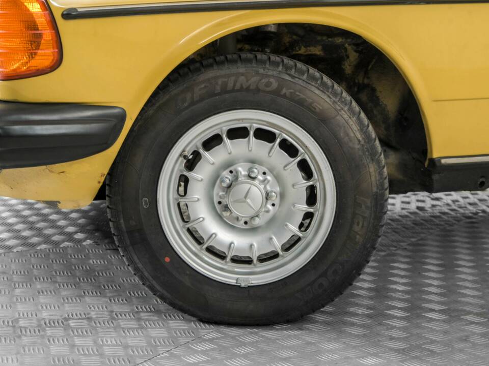 Bild 4/50 von Mercedes-Benz 300 TD Turbodiesel (1981)