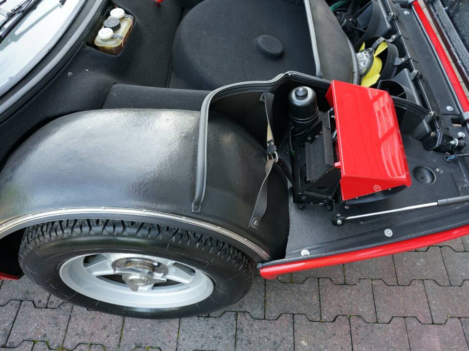 Bild 42/50 von Ferrari 512 BBi (1983)