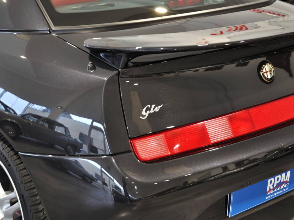 Immagine 16/39 di Alfa Romeo GTV 2.0 JTS (2005)