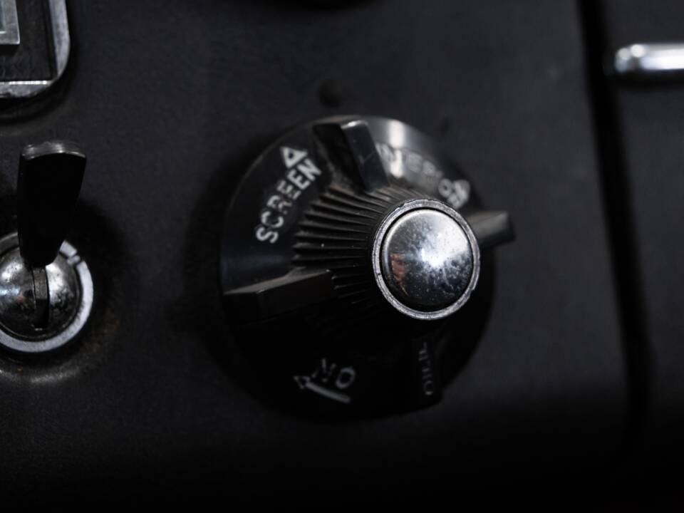 Bild 32/44 von MG MGB GT (1971)