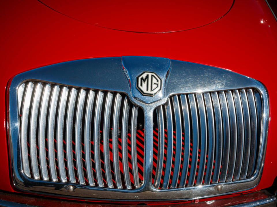Image 10/49 of MG MGA 1500 (1958)