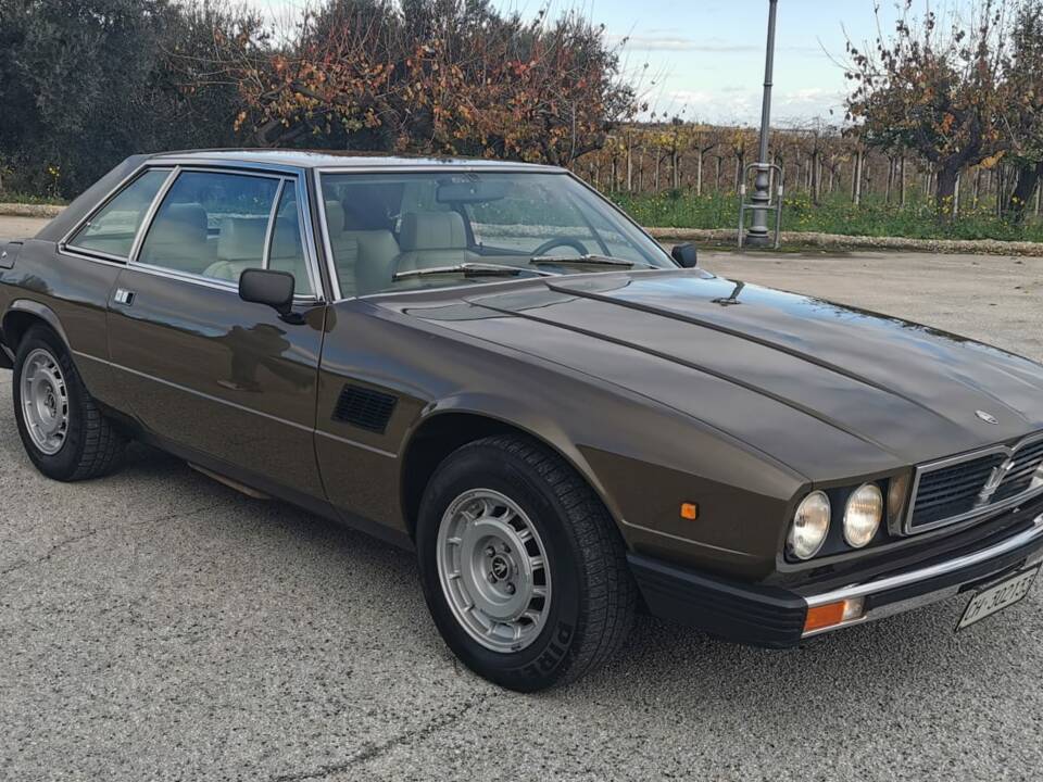 Image 6/12 of Maserati Kyalami (1976)