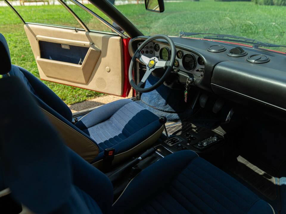 Image 40/50 of Ferrari Dino 308 GT4 (1975)