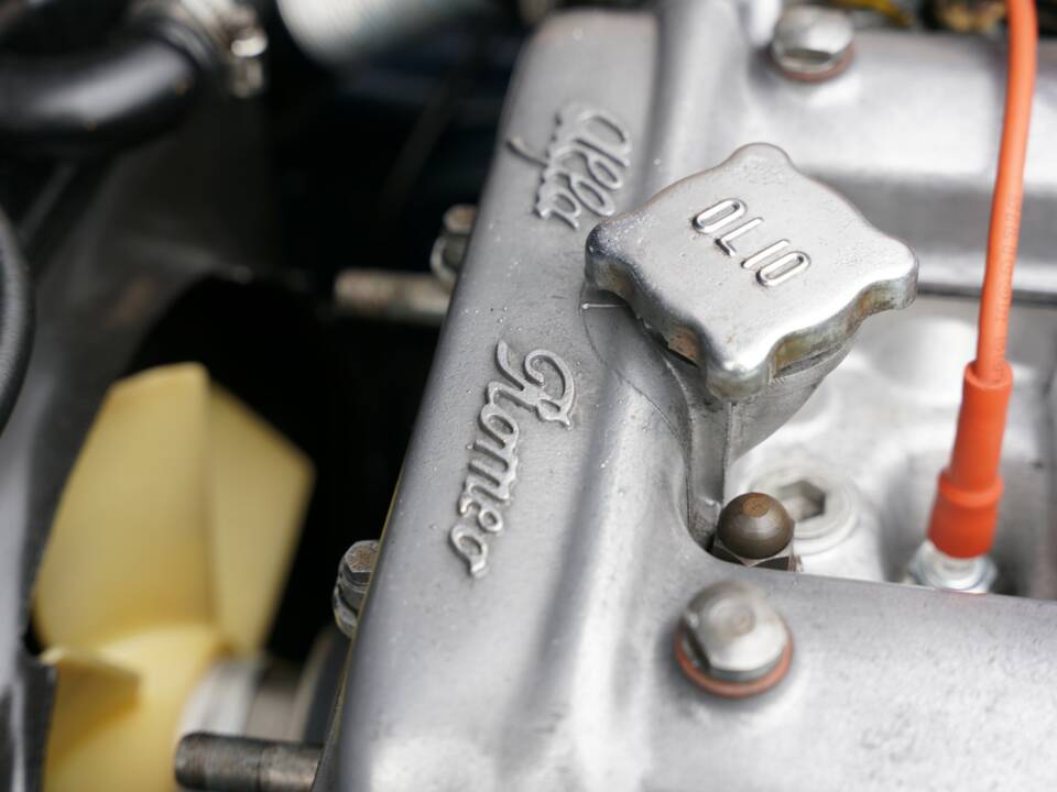 Bild 16/50 von Alfa Romeo 2000 GTV (1974)
