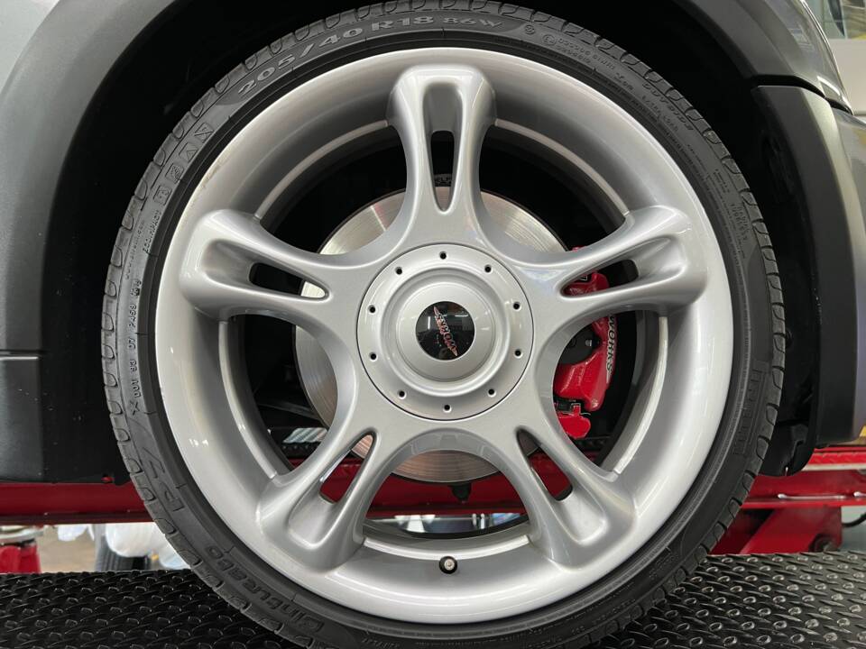 Image 13/40 de Mini Cooper S JCW (2005)