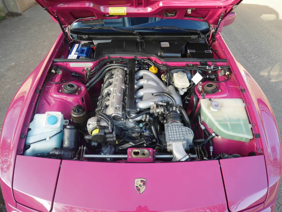 Image 24/28 of Porsche 944 S2 (1991)