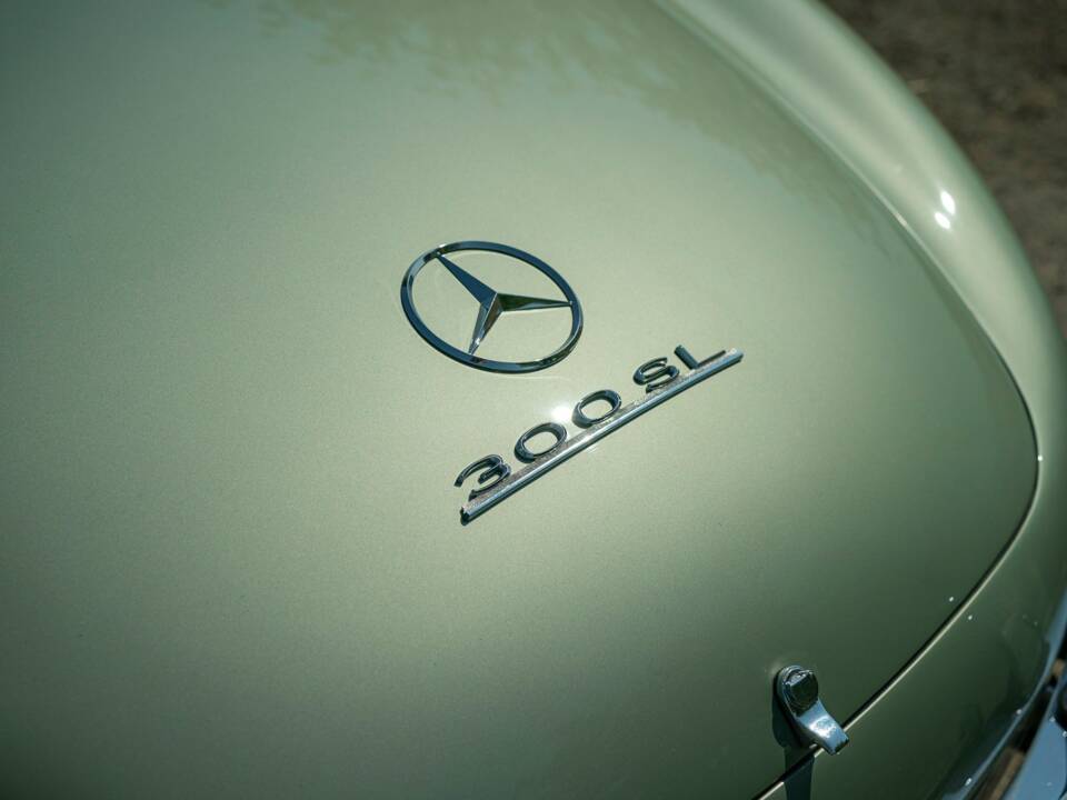 Image 27/50 of Mercedes-Benz 300 SL Roadster (1960)