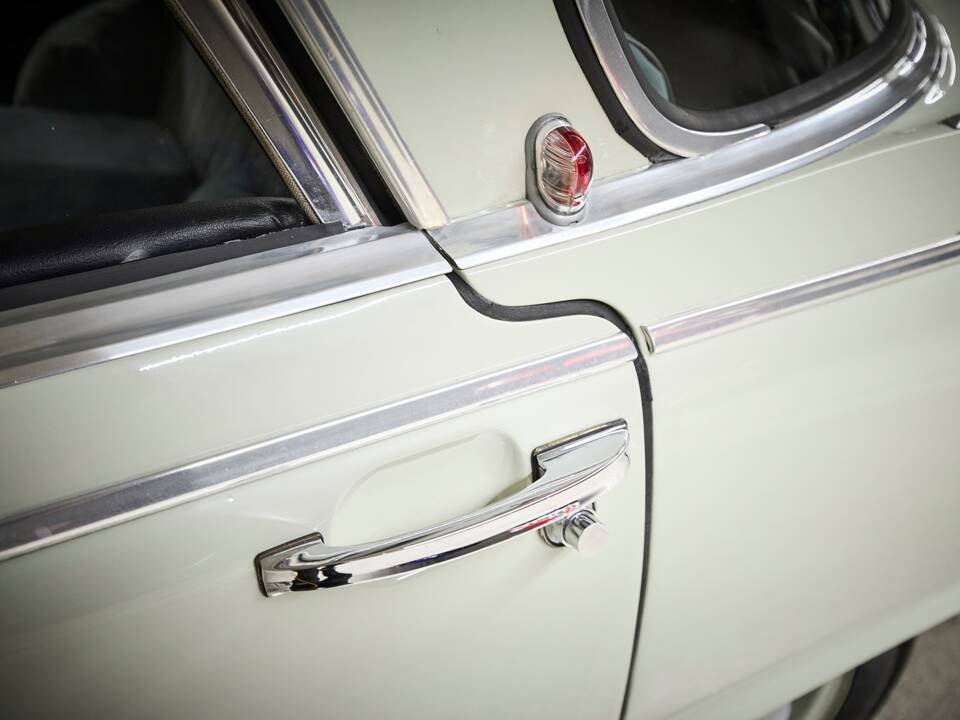 Image 76/96 de Borgward P 100 2.3 Litre (1960)