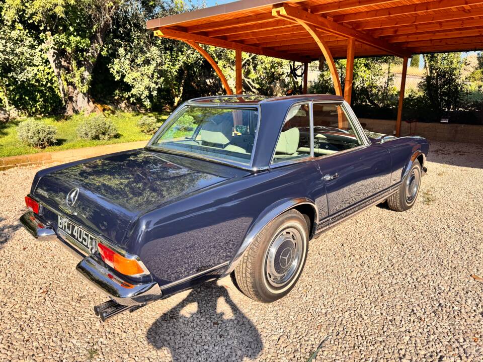 Image 3/26 de Mercedes-Benz 280 SL (1968)