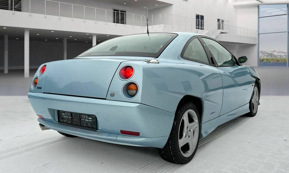 Afbeelding 4/8 van FIAT Coupé 1.8 16V (2000)